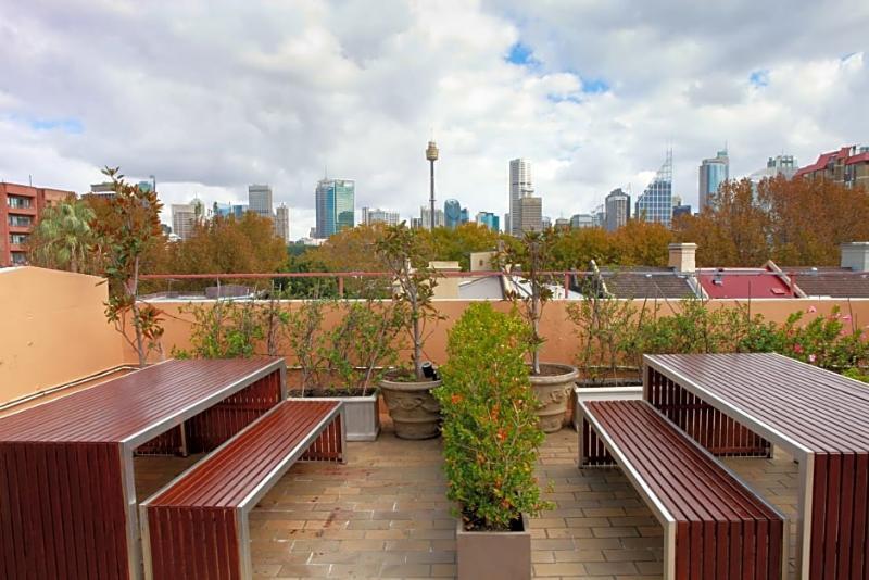 The Village Kings Cross Sydney Exterior photo